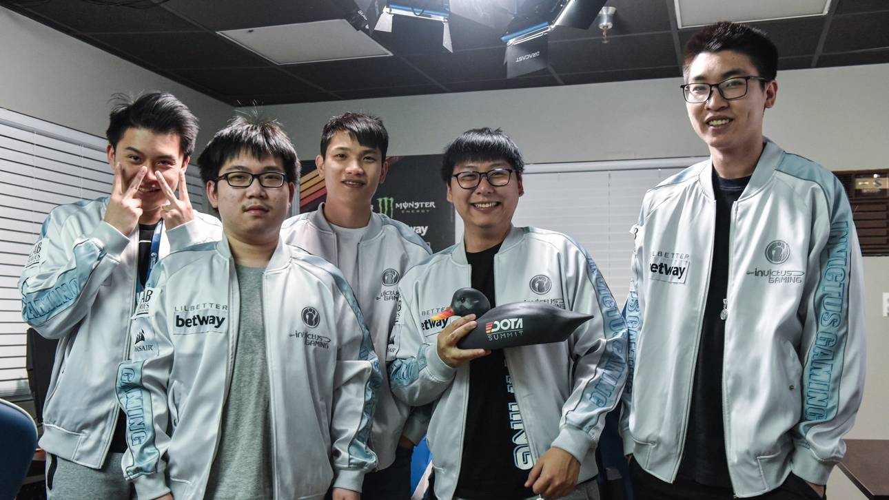 Summit 11: Invictus Gaming triumphiert