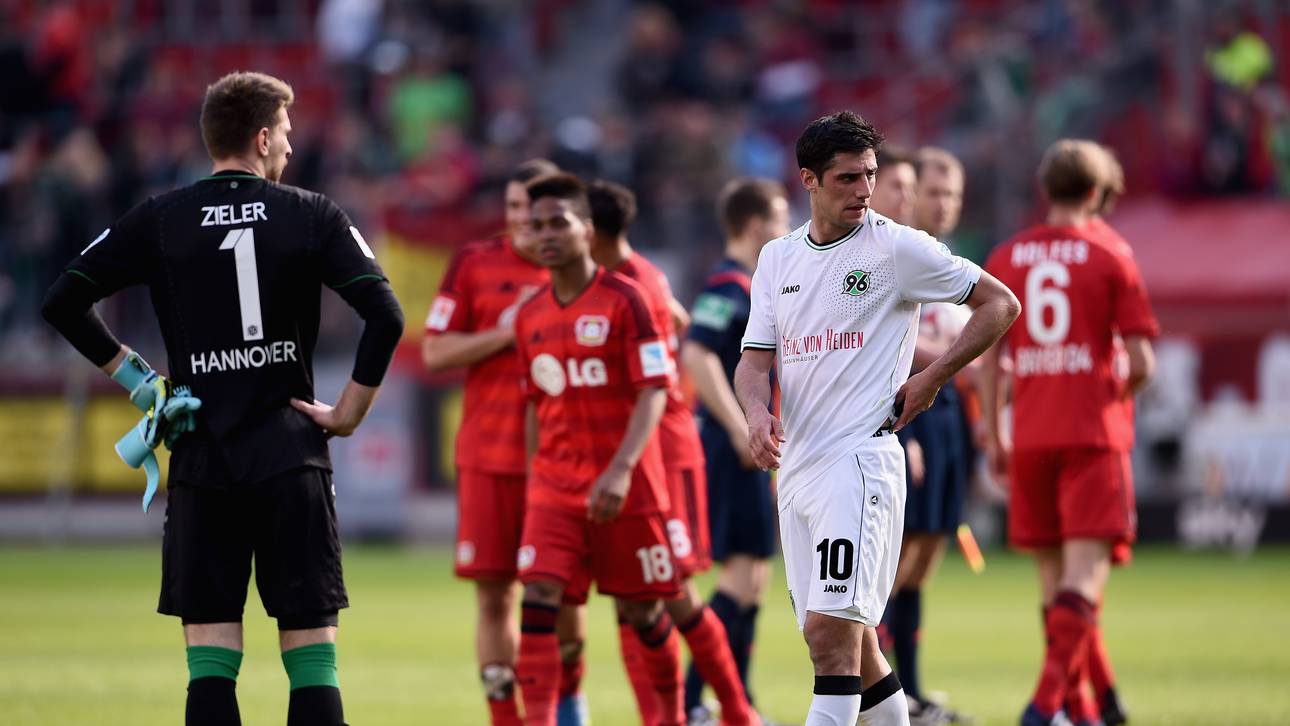 Bayer 04 Leverkusen v Hannover 96 - Bundesliga