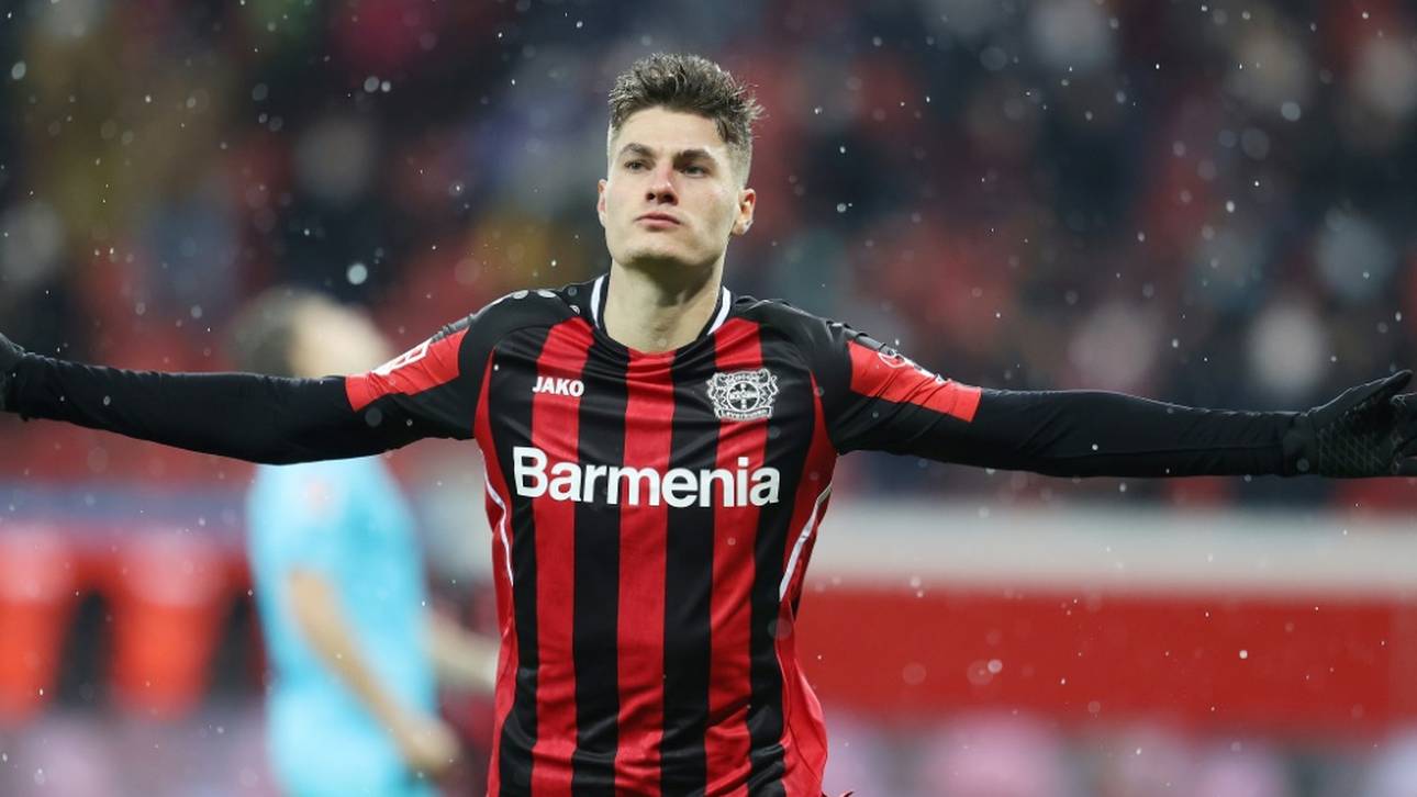 Torjäger Schick will Leverkusen erhalten bleiben