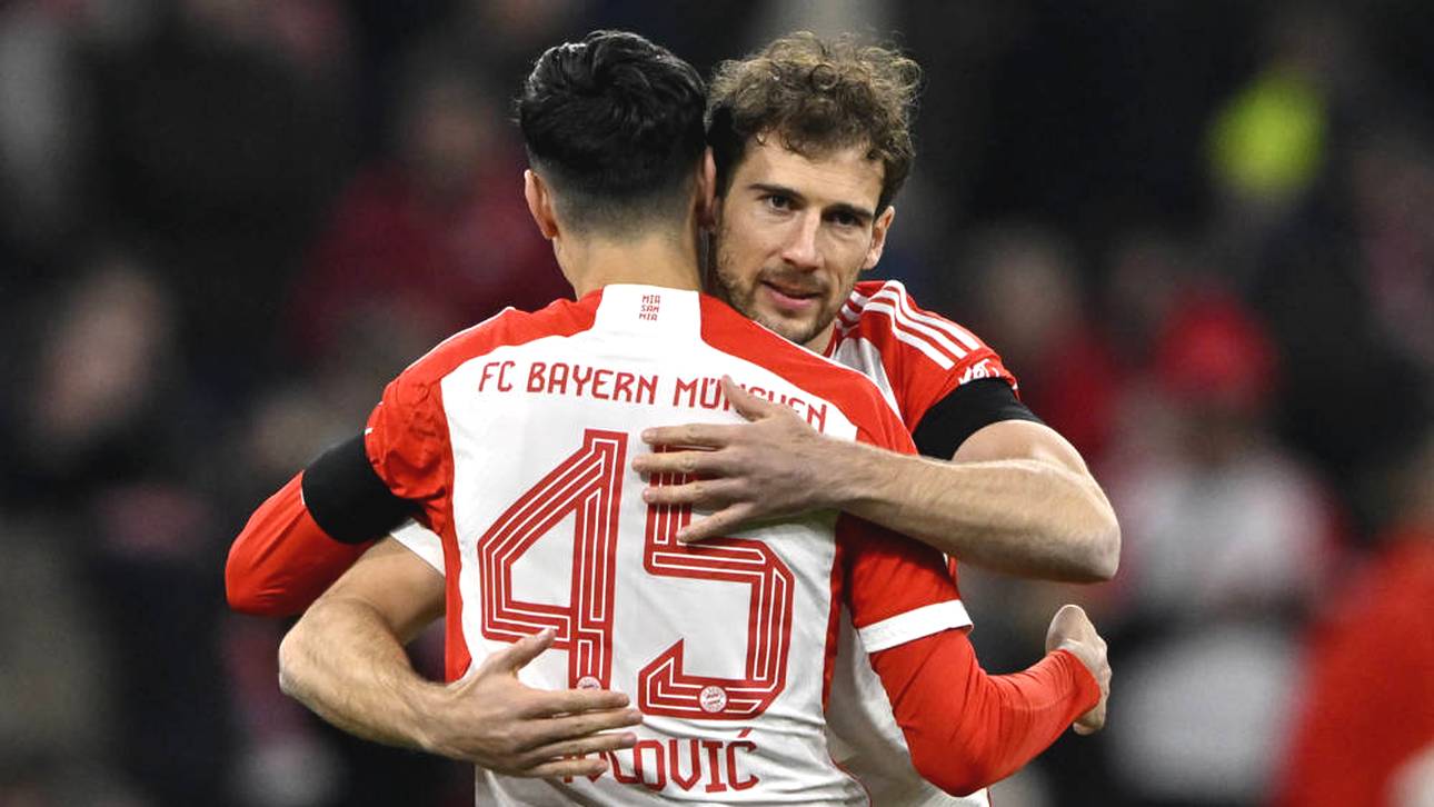 Aleksandar Pavlovic und Leon Goretzka beim FC Bayern