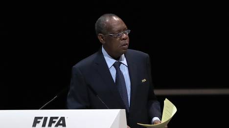 Issa Hayatou kündigte Einspruch gegen die Entscheidung an