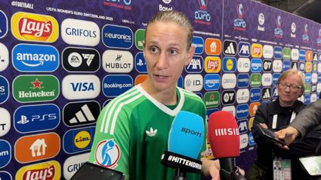 Ann-Katrin Berger gibt nach dem heroischen Weiterkommen des DFB-Teams im EM-Viertelfinale Einblicke in ihre Gefühlswelt - und lässt durchblicken, dass sie die Kritik der letzten Tage wahrgenommen hat.