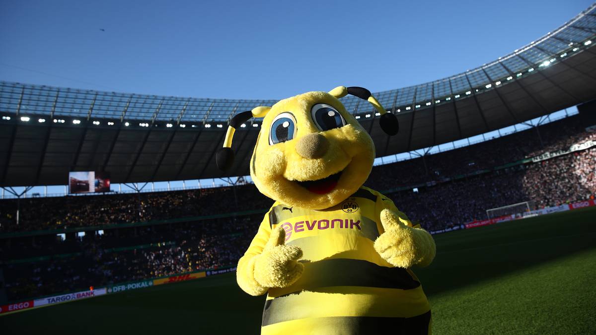 Auch Maskottchen Emma ist da