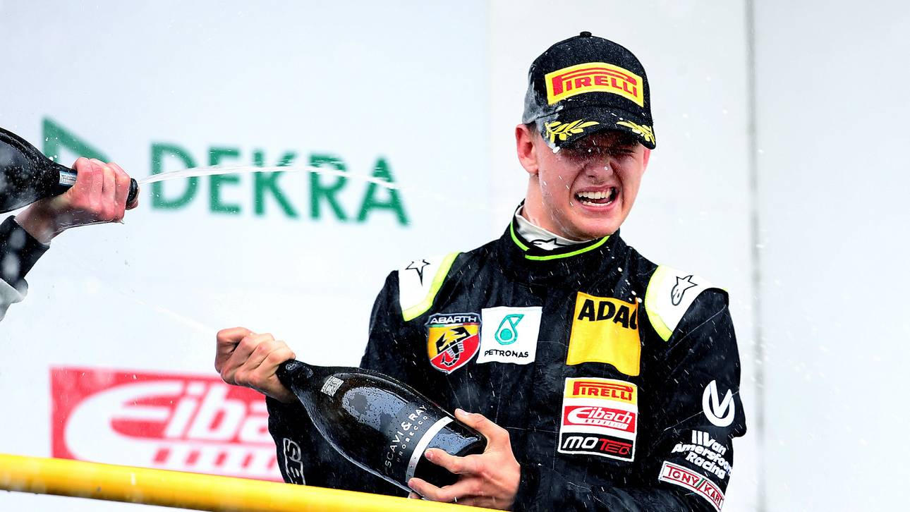 Schumacher: Pokal nach Aufholjagd