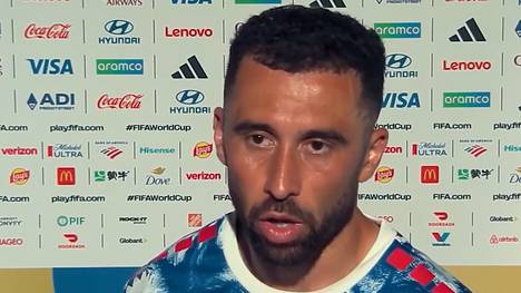 Pico Lopes sprach nach Kap Verdes weiterem ungeschlagenen WM-Auftritt über seine außergewöhnliche Karriere. Der Verteidiger wurde einst per LinkedIn fürs Nationalteam entdeckt und schaffte es bis zur WM.