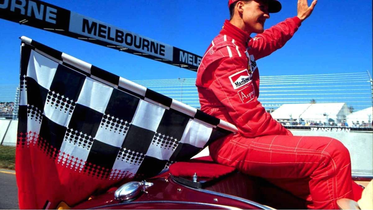 Vor 20 Jahren - am 10. März 1996 - beginnt eine Ära, die bis heute in der Formel 1 unerreicht ist. Beim Großen Preis von Australien in Melbourne sitzt der bereits zweimalige Weltmeister Michael Schumacher erstmals bei einem Rennen im Ferrari-Cockpit. SPORT1 zeigt die besten Bilder von Schumachers Karriere bei Ferrari