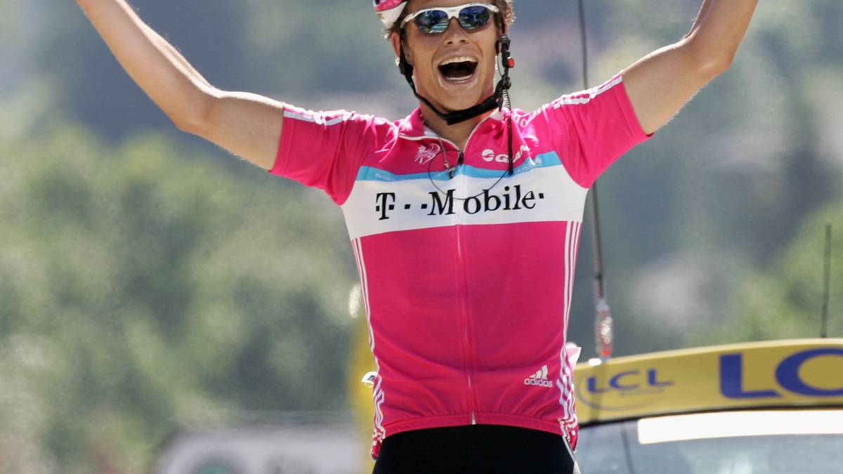 In Le Grand Bornand gab es einst einen deutschen Erfolg zu feiern. Linus Gerdemann kletterte hier 2007 ins Gelbe Trikot