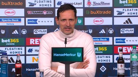 Dino Toppmöller und Eintracht Frankfurt sind auf der Suche nach einem weiteren Stürmer. Dabei hofft Toppmöller auf seinen Sportdirektor und besondere weihnachtliche Hilfe. 