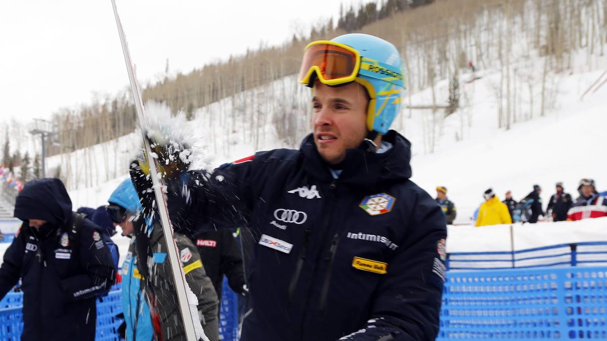 Die Fahrer um den Italiener Christof Innerhofer wären gerne gestartet, durften aus Sicherheitsgründen aber nicht.