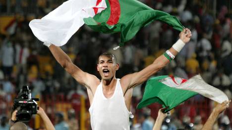 Algeria's goalkeeper Faouzi Chaouchi cel