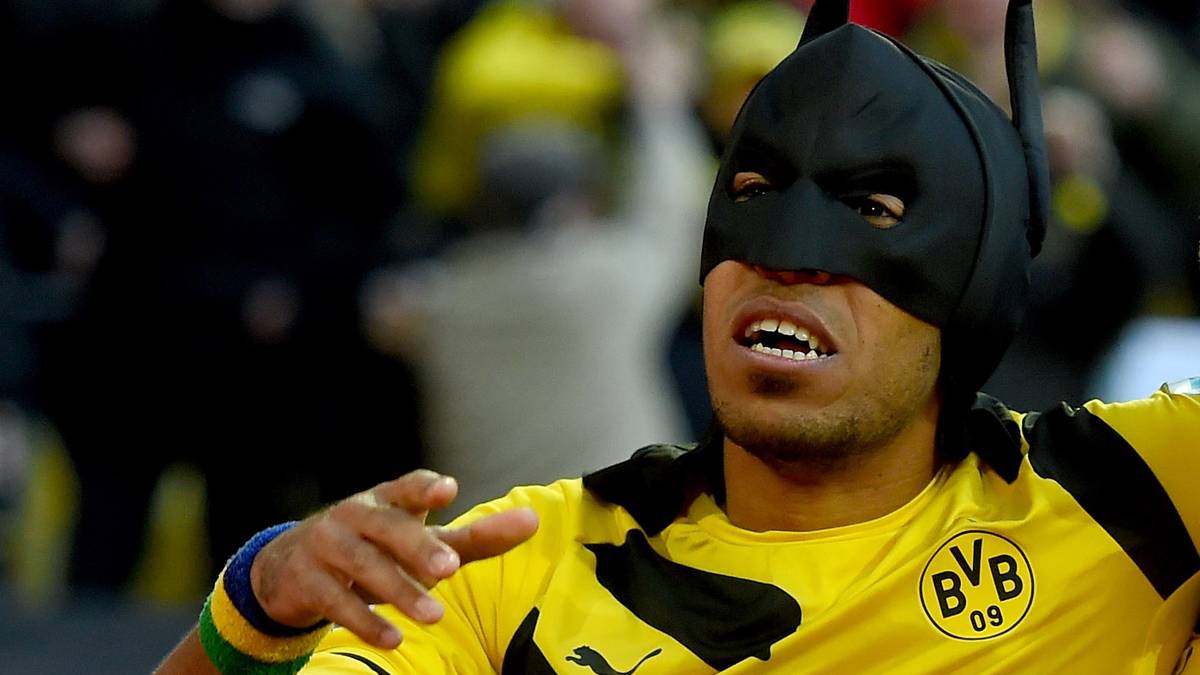 Und im Derby gegen Schalke 2015 war Aubameyangs Torjubel eine Hommage an Batman und Robin...