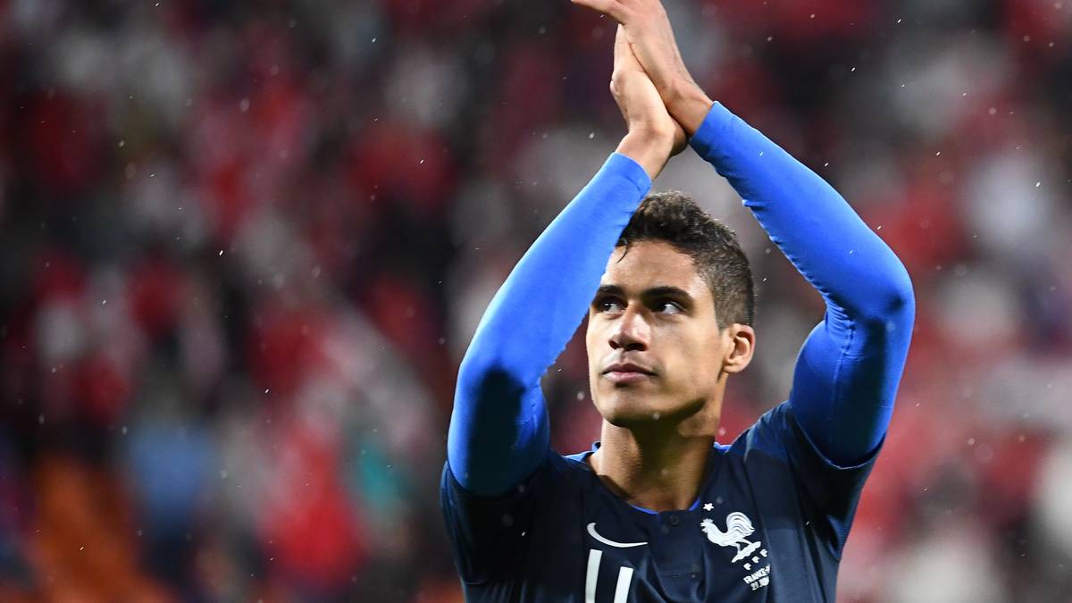 ABWEHR - RAPHAEL VARANE vs. MARCOS ROJO: Varane ist der ruhige Partner von Sergio Ramos in der Innenverteidigung von Real Madrid. Wer soll den Mann schlagen, der mit 25 jahren Stammspieler bei Real ist und bereits vier Mal die Champions League gewann?