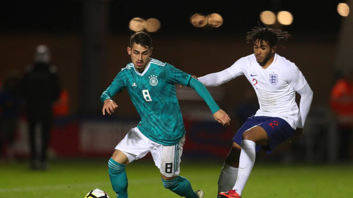 Die stockt allerdings im Moment. Nach gutem Saisonstart im U23-Team der Wolves mit zwei Toren in den ersten sechs Partien erlitt Shabani im September einen Kreuzbandriss und fällt seither aus