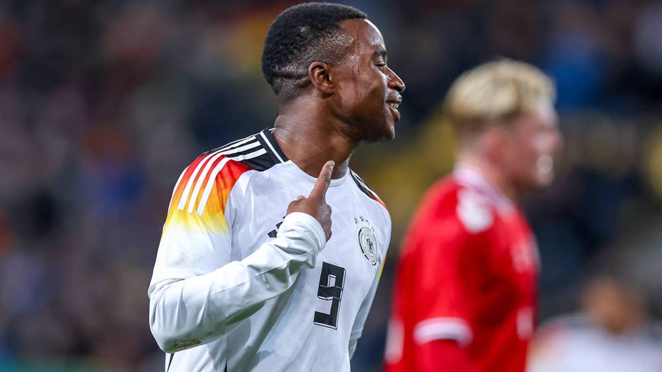 Youssoufa Moukoko freute sich über sein Tor