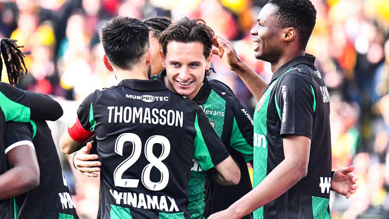 Florian Thauvin (Mitte) erlebt bei Lens seinen zweiten Frühling