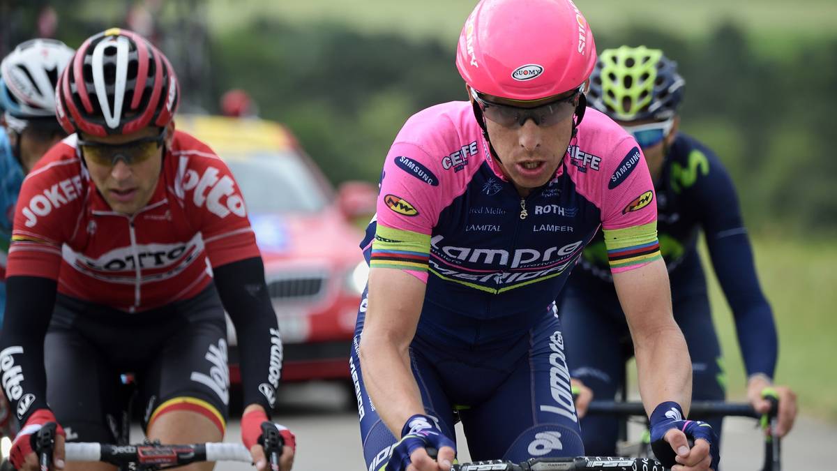RUI COSTA (Portugal, Lampre): Der Mann mit dem merkanten, glatten Helm gilt als Allrounder, der im Gebirge bestens zurecht kommt. Da das Etappenprofil auch Ausreißern wie dem ersten portugiesischen Weltmeister der Radsport-Geschichte entgegen kommt, kann Costa als Punktehamster in den Fokus rücken