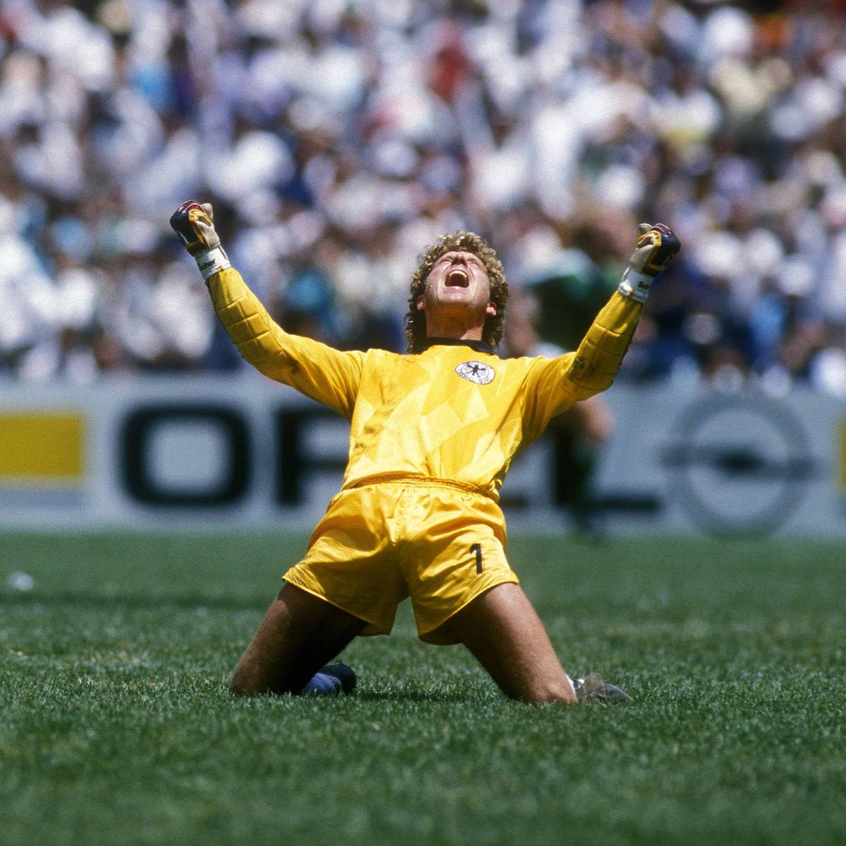 Toni Schumacher Wird 65 Torhuter Legende Typ Und Vizeprasident Beim 1 Fc Koln