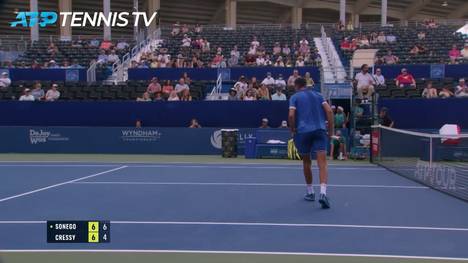 Lorenzo Sonego verliert im Achtelfinale in Winston-Salem nach Satzführung gegen Maxime Cressy mit 7:6, 2:6, 6:7. Seine gewonnenen Punkte feierte der Italiener aber wie verrückt.