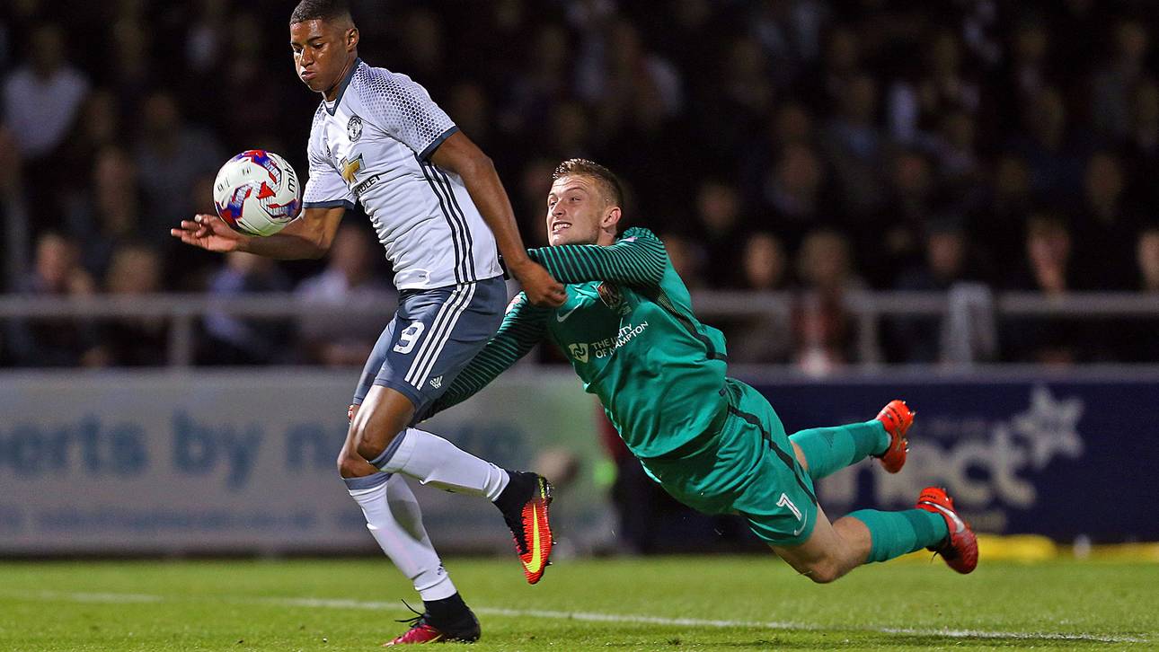 Premierenstar lässt United aufatmen