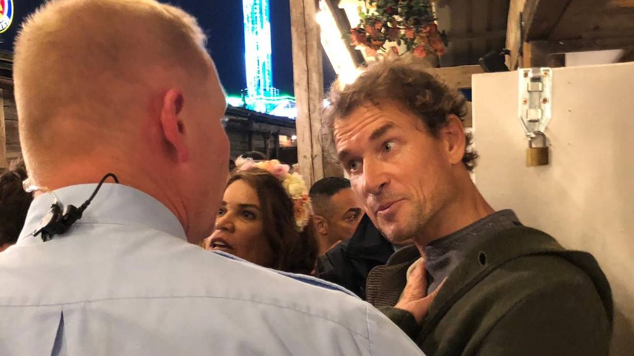 Sicherheitskräfte wiesen Jens Lehmann aus dem Wiesn-Zelt Käfer