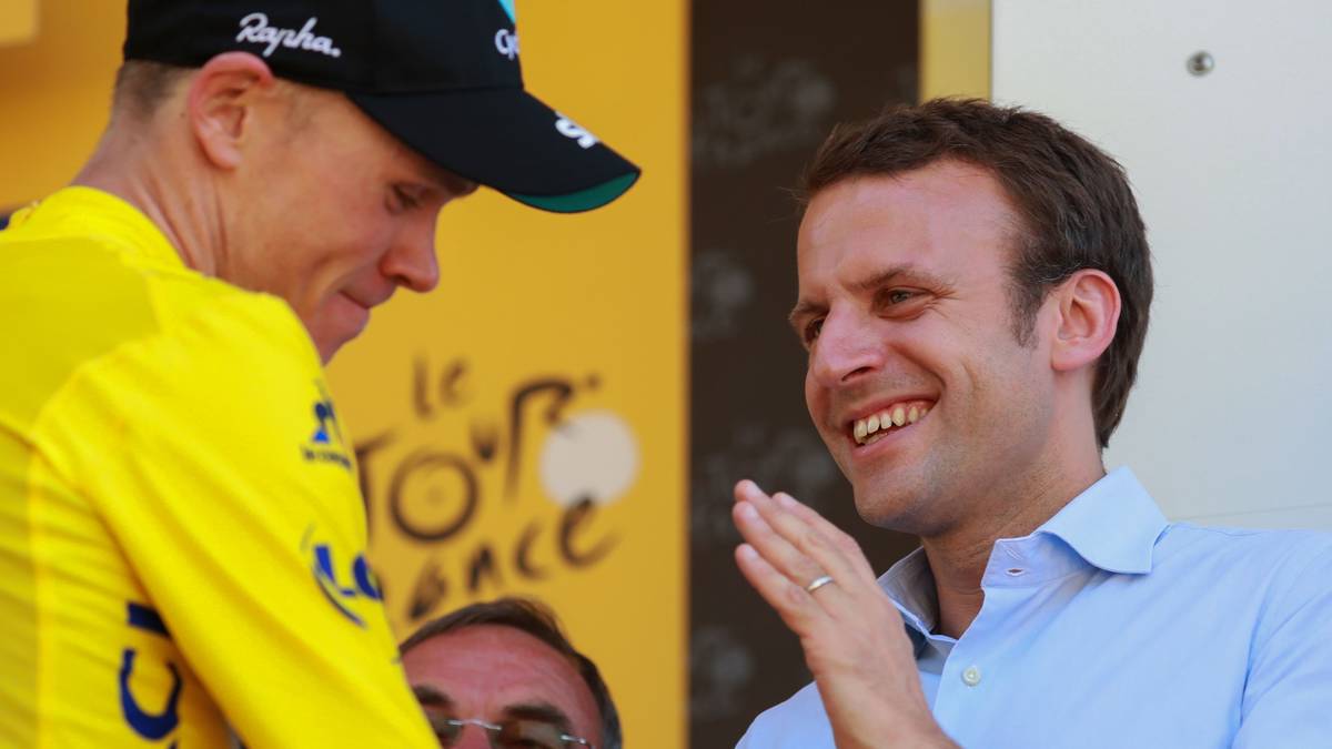 Und darf sich wenig später das Trikot des Gesamtführenden anziehen