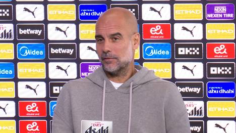 City-Trainer Pep Guardiola schwärmt auf einer Pressekonferenz von seinem Welttorhüter Gianluigi Donnarumma.