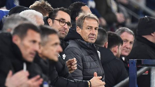Jürgen Klinsmann (r.) erhebt schwere Vorwürfe gegen Michael Preetz
