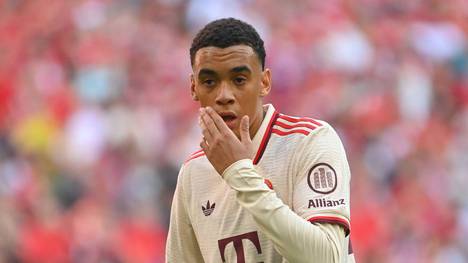 Beim FC Bayern ist Jamal Musiala noch mit einem Vertrag bis 2026 ausgestattet. Jetzt spricht der 21-Jährige über seine Zukunft.