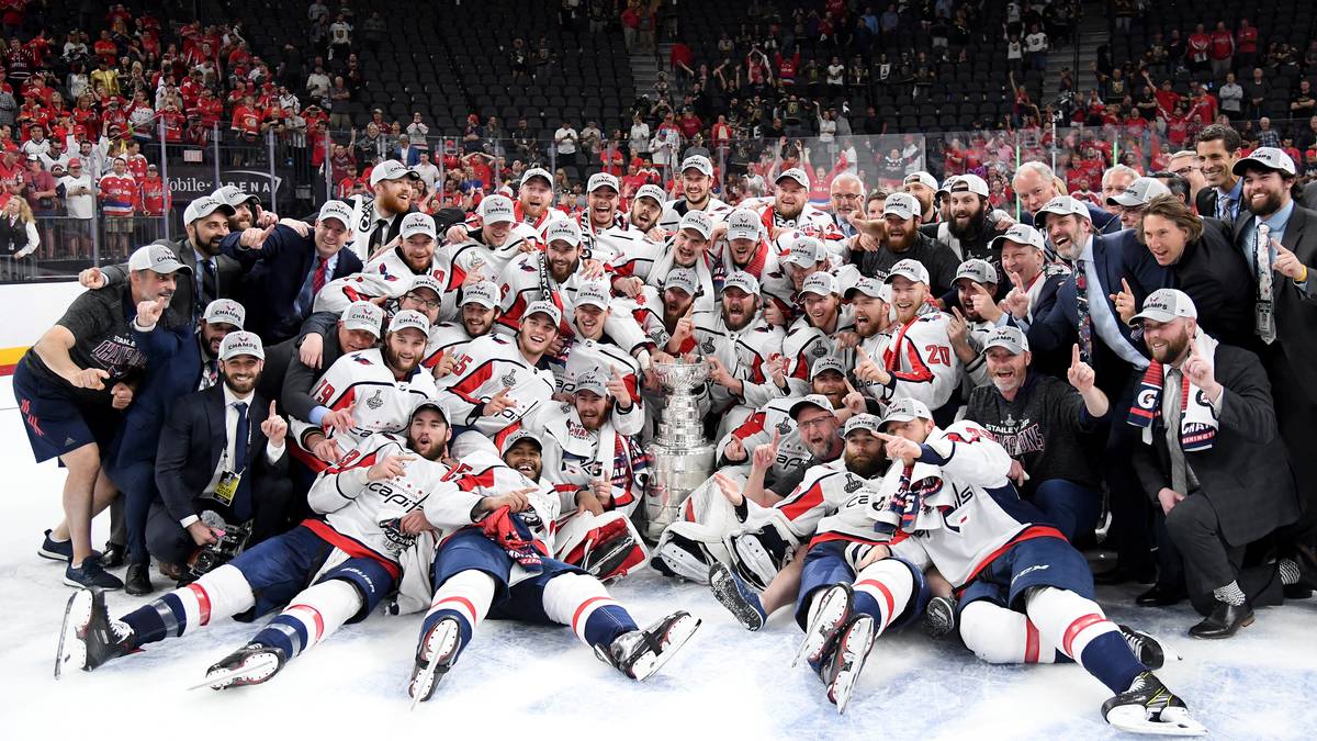 Nach Ende des letzten Drittels flippen nicht nur die Spieler aus...