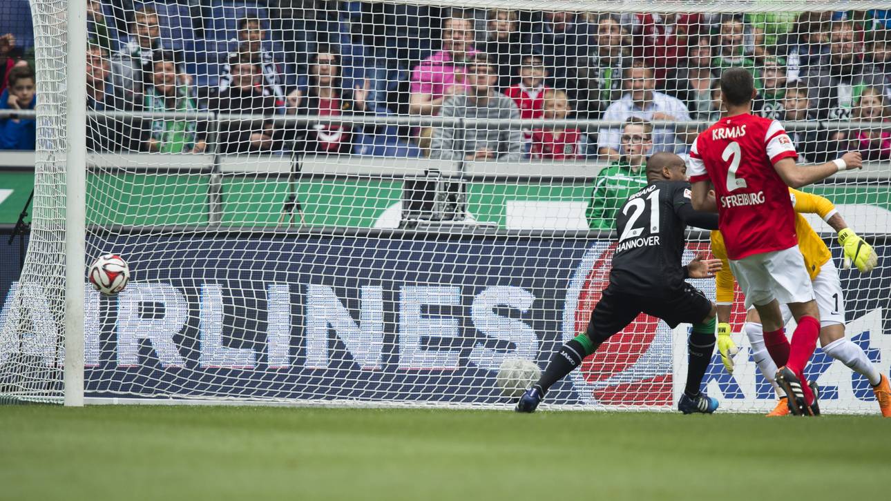 FBL-GER-BUNDESLIGA-HANNOVER-FREIBURG