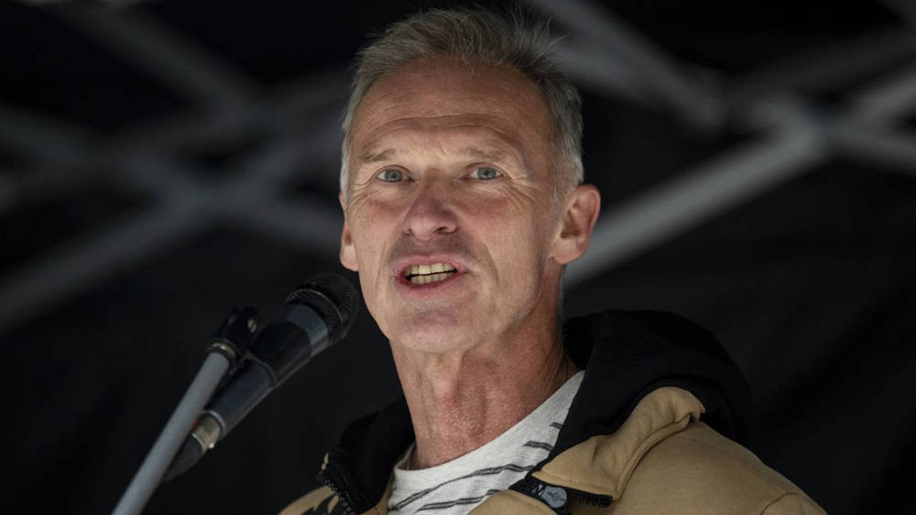 Eishockey-Legende ist in Gefahr