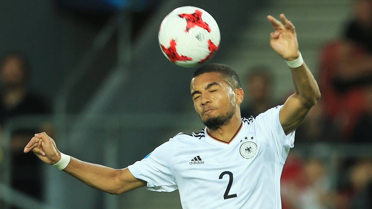 JEREMY TOLJAN: Holte sich nach 20 Minuten mit feiner Offensivaktion Selbstvertrauen. Zwang wenig später Pickford zu einer Glanztat, bereitete dann gefühlvoll die Führung durch Selke vor. Verstolperte nach der Pause das 2:2. Leitete Amiris Großchance in der Verlängerung klasse ein - SPORT1-Note: 2,5