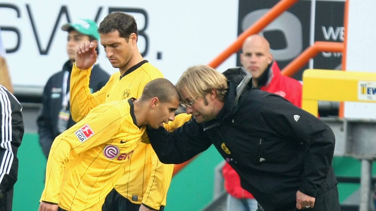 Mit Klopp kehrt der Erfolg nach Dortmund zurück. Der Abstiegskandidat der Vorsaison erreicht am Ende der ersten Saison unter Klopp Rang sechs und damit fast einen europäischen Startplatz