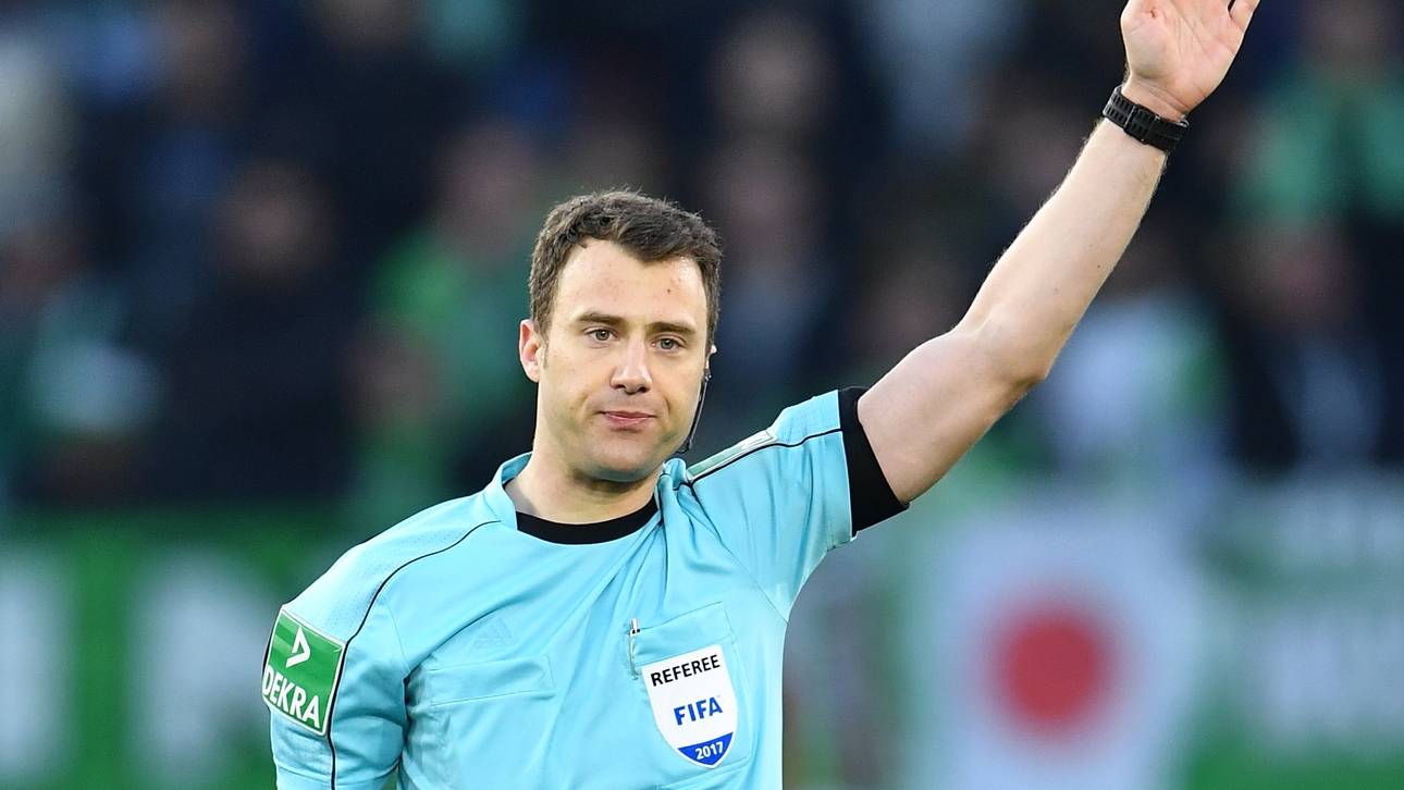 Video-Schiri greift bei FCB-Tor ein