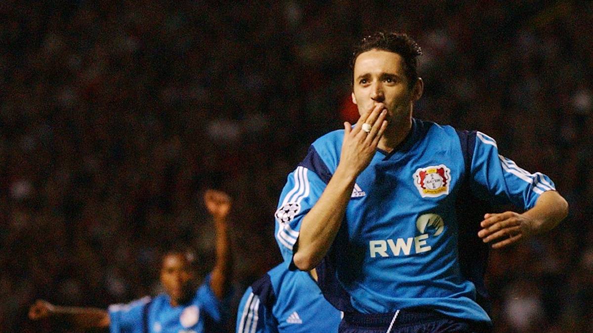 Seine beiden wichtigsten Tore im Bayer-Dress erzielt er im Halbfinale der Champions League 2002 gegen Manchester United. Durch seine Tore zieht Leverkusen ins Finale der Königsklasse ein, welches aber 2:1 gegen Real Madrid verloren geht