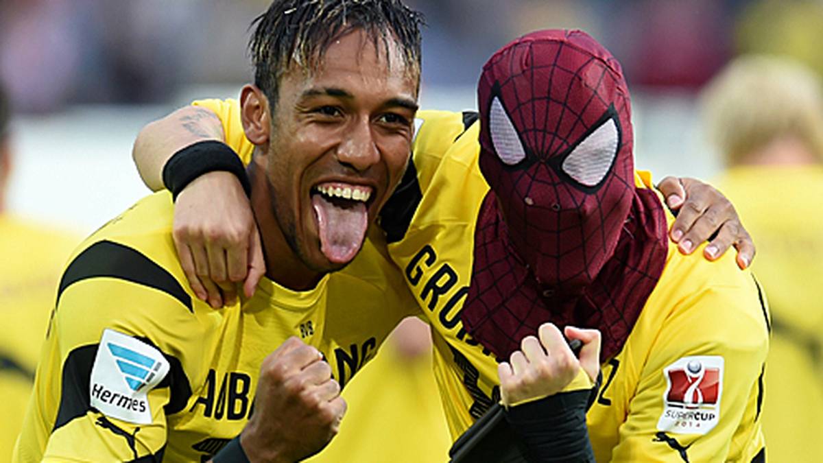 Vielleicht bekommt die Spiderman-Fraktion beim BVB bald sogar noch Zuwachs, denn Kevin Großkreutz gefällt sich im Superhelden-Outfit offenbar auch ganz gut
                  
                  
                  
                  
                  