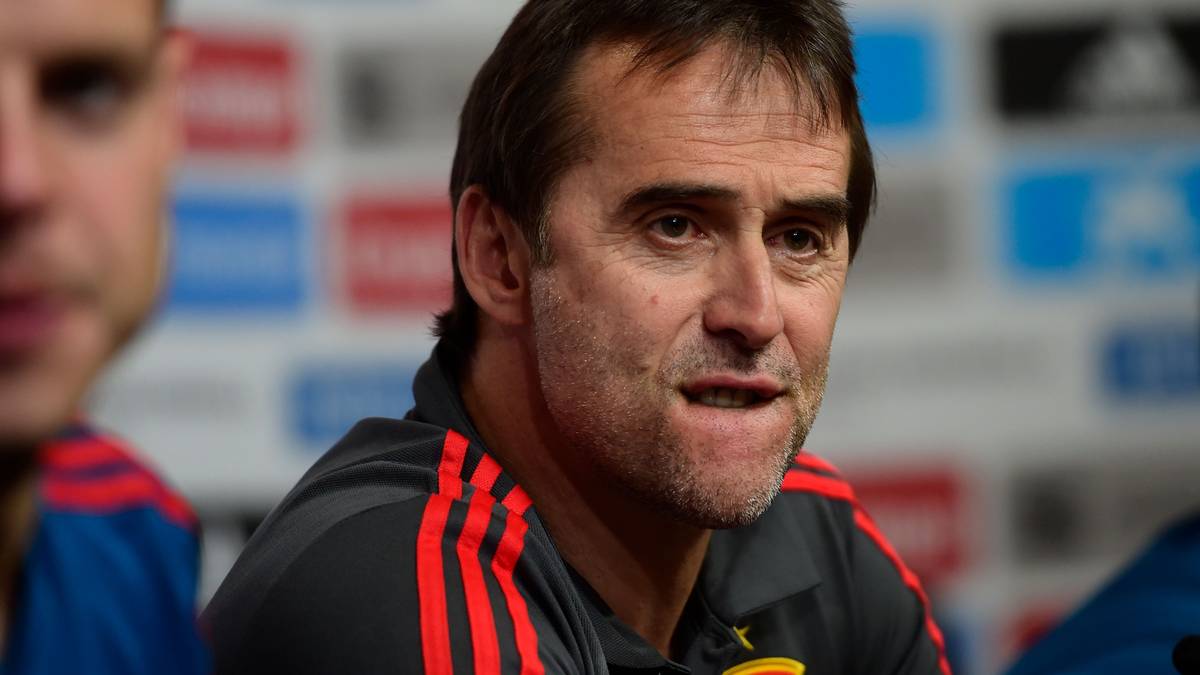 PLATZ 1: SPANIEN - Eine makellose Qualifikation samt überzeugender Vorbereitung machte die Furia Roja zum Topfavoriten vieler Experten - bis zwei Tage vor Turnierstart die Bombe platzte. Reals Verpflichtung von Julen Lopetegui sorgte prompt zu dessen Entlassung als Spaniens Coach