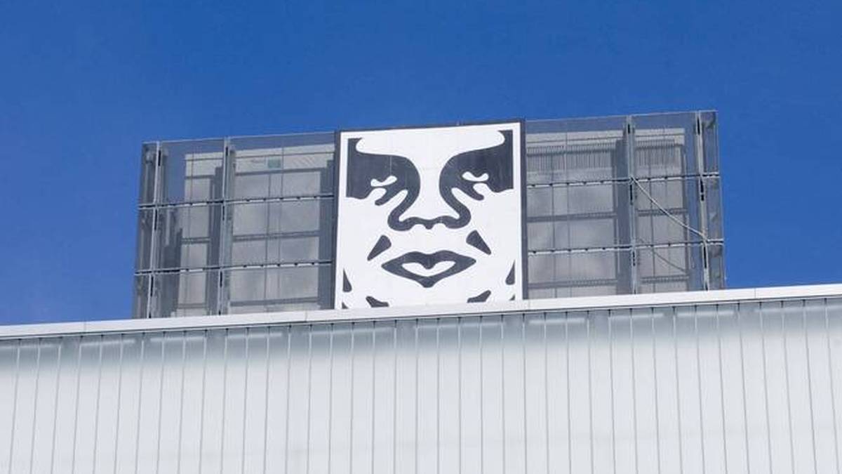 Das Kunstwerk "Obey" basiert auf einem Wrestling-Plakat mit dem Konterfei von André the Giant