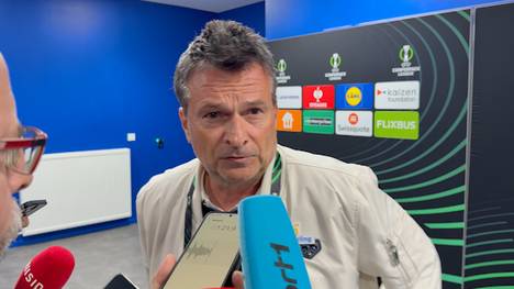 Der 1. FSV Mainz 05 scheidet im Viertelfinale der UEFA Europa Conference League chancenlos gegen RC Strasbourg aus. Nach dem Abpfiff kommt es zu einer hitzigen Rudelbildung auf dem Platz. Sportvorstand Christian Heidel findet dazu deutliche Worte.