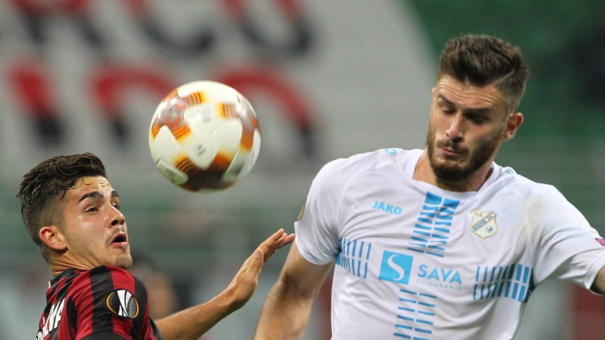 HANNOVER 96 - ZUGÄNGE: Josip Elez (HNK Rijeka, Leihe, im Bild re.); ABGÄNGE: Samuel Sahin-Radlinger (SK Brann Bergen/ Leihe), Uffe Bech (Greuther Fürth/Leihe), Mike-Steven Bähre (SV Meppen/Leihe)