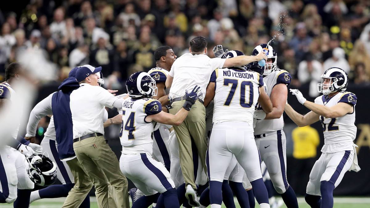 ... und die Los Angeles Rams, die zuletzt 1999 in einem Super Bowl triumphierten