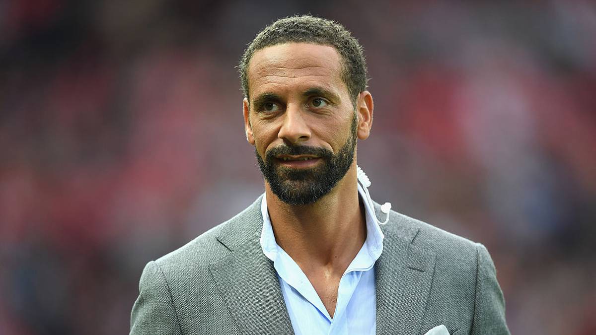 RIO FERDINAND: Der langjährige Nationalspieler Englands hat 2017 sein eigenes Modelabel gegründet. Die Marke "FIVE Supply" setzt auf Streetwear mit sportlichem Einfluss. Ferdinand, der auch als TV-Experte in England tätig ist, hat sich damit einen Traum erfüllt