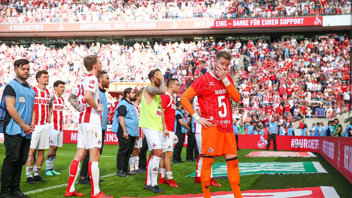 ABSTURZ: Im Mai 2017 schaffte der 1. FC Köln Historisches und zog erstmals seit 25 Jahren wieder in den Europacup ein - nur ein Jahr später ist der sechste Abstieg aus der Bundesliga Realität. Im Dezember musste schließlich Erfolgscoach Peter Stöger gehen, nach einer historisch schlechten Hinrunde konnte aber auch Nachfolger Stefan Ruthenbeck kein Wunder vollbringen