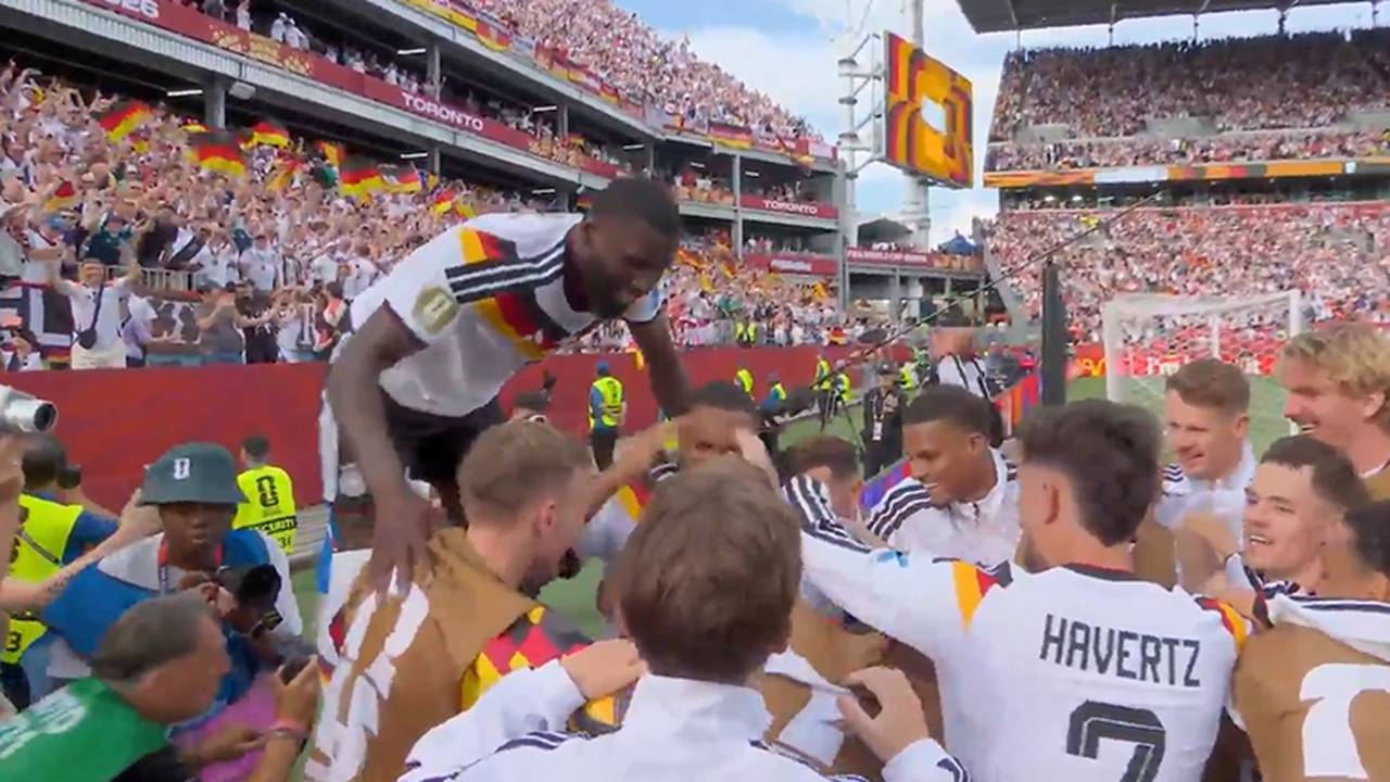 Nach diesem Tor ist Deutschland völlig losgelöst