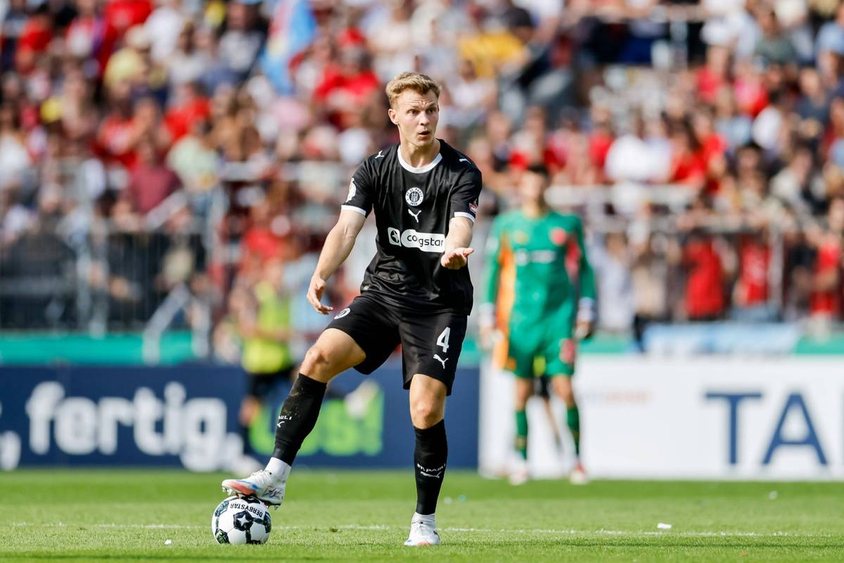 St.-Pauli-Verteidiger operiert