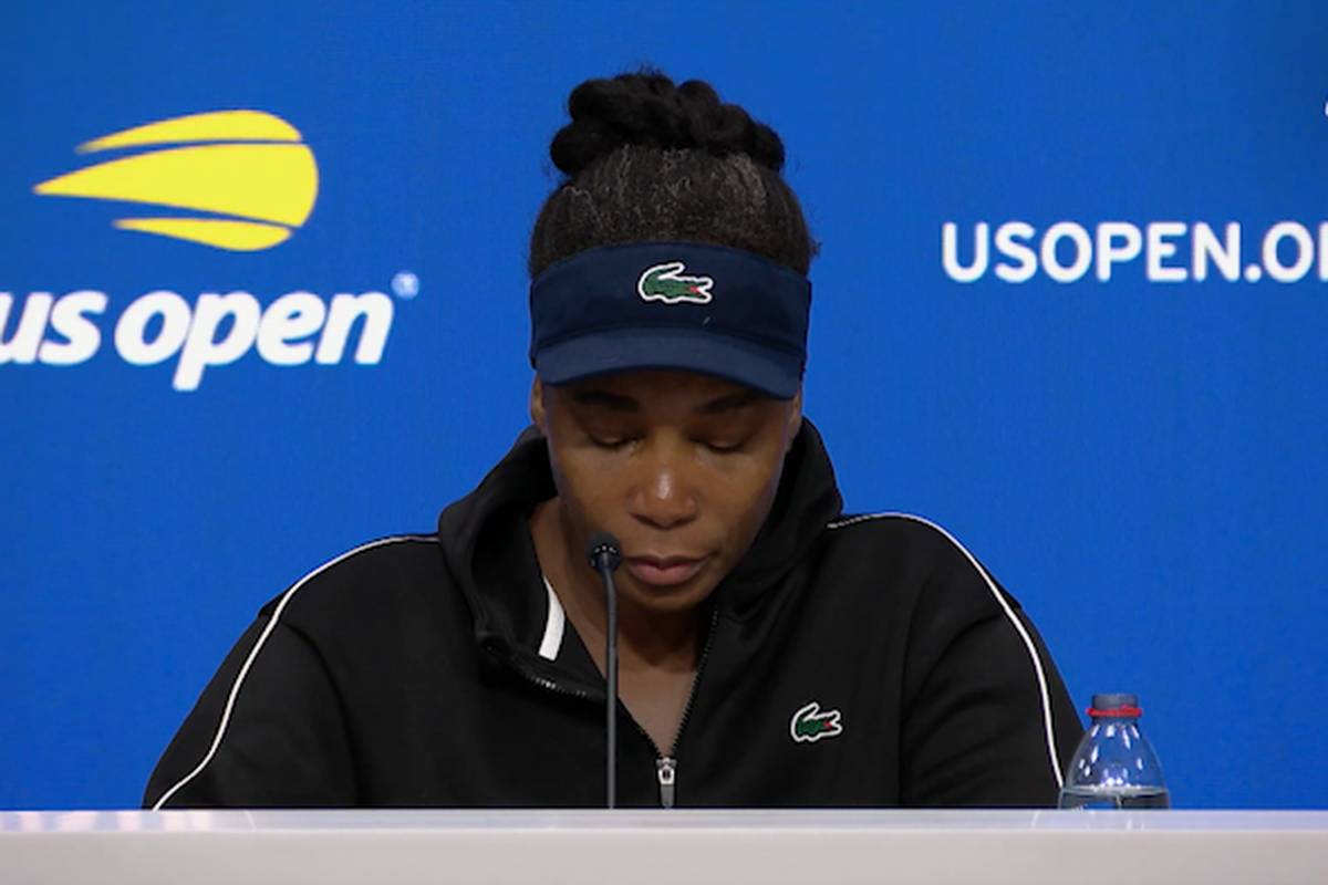 Auf der Pressekonferenz nach ihrem Aus bei den US Open findet Tennis-Legende Venus Williams sehr emotionale Worte. Am Ende kann sie ihre Tränen nicht mehr zurückhalten.