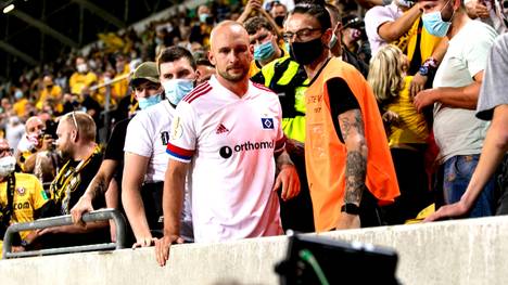 Nach seiner Attacke auf einen Fan im Pokalspiel gegen Dresden, wird HSV-Neuzugang Toni Leistner wohl den Saisonauftakt in der zweiten Liga verpassen.