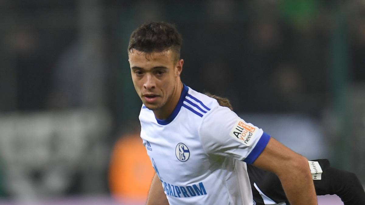 Beim Sieg gegen Augsburg zauberte der 28-Jährige sogar und beförderte den Ball per Hacke in die Maschen. Und so schreibt auch Di Santo an seinem persönlichen Heldenepos weiter, das Schalke am Ende der Saison in die Champions League führen könnte