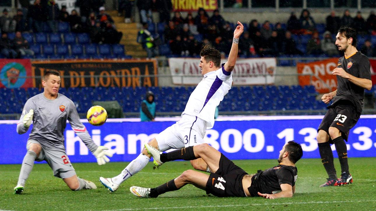 Gomez schießt Florenz ins Halbfinale