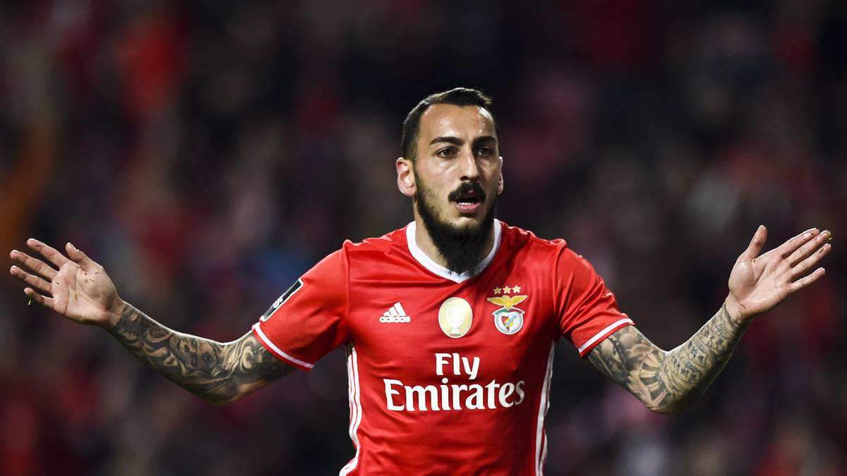 STURM: KONSTANTINOS MITROGLOU - Aus der Jugend des MSV Duisburg in die große Fußballwelt: Mitroglou wurde vor einiger Zeit als damaliger Goalgetter von Piräus auch mal beim BVB gehandelt. In der Liga mit zehn Toren, in der Königsklasse allerdings noch ohne Treffer